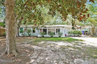 304 E Leonard Street, Southport, NC 28461