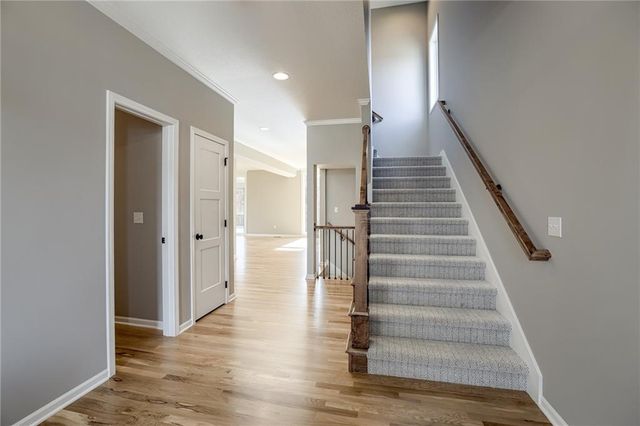 7485 N Utica Avenue, Parkville, MO 64152