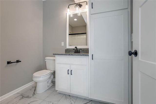 7485 N Utica Avenue, Parkville, MO 64152