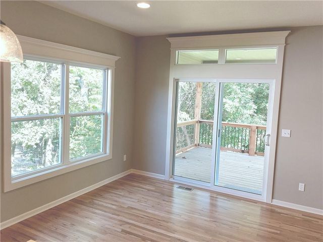 7485 N Utica Avenue, Parkville, MO 64152