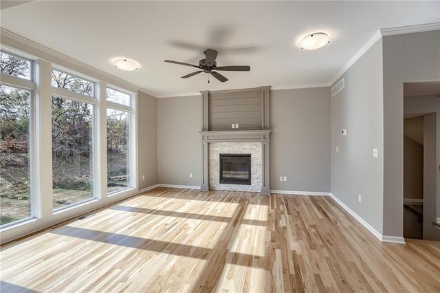7485 N Utica Avenue, Parkville, MO 64152