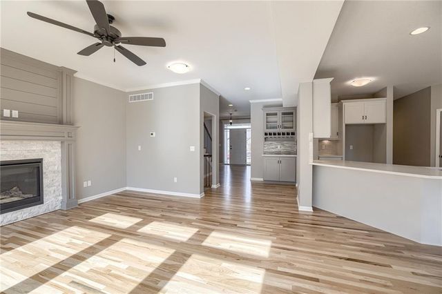 7485 N Utica Avenue, Parkville, MO 64152