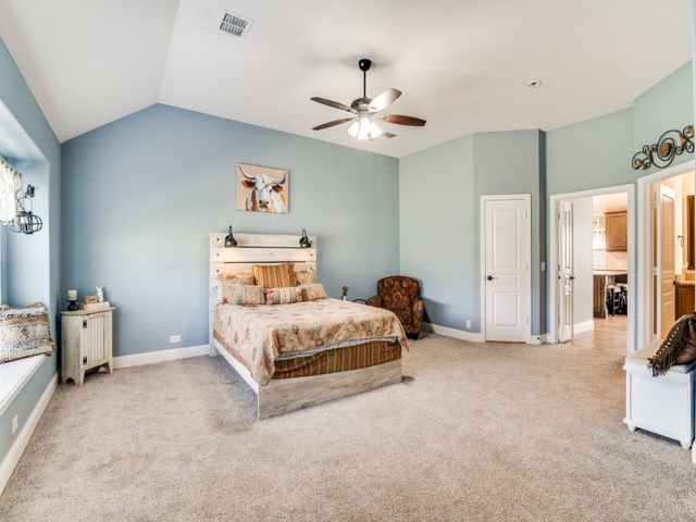 413 Oakcrest Drive, Justin, TX 76247