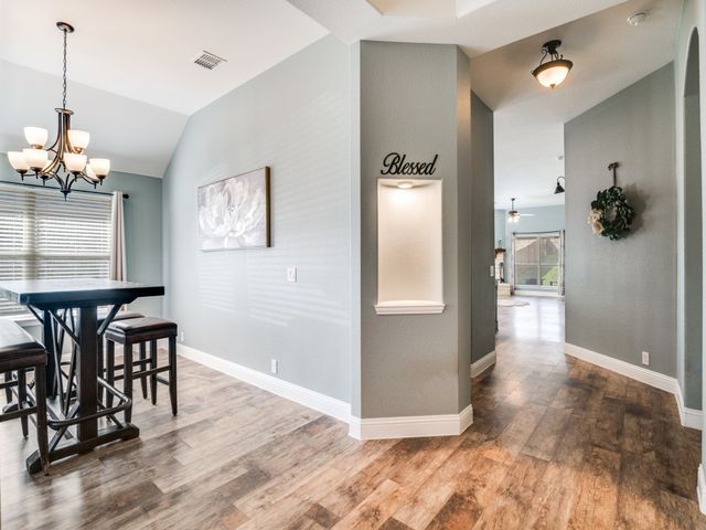 413 Oakcrest Drive, Justin, TX 76247