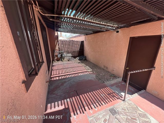 520 Starfire Place, Las Vegas, NV 89107