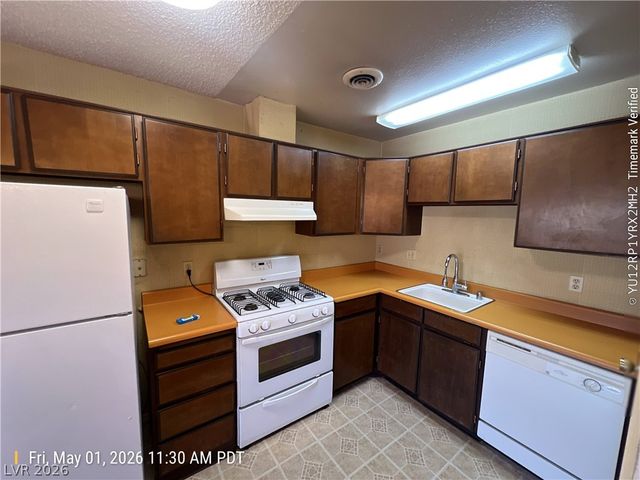 520 Starfire Place, Las Vegas, NV 89107