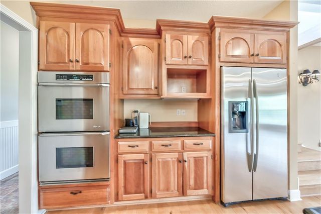 17620 Millwood Road, Leavenworth, KS 66048