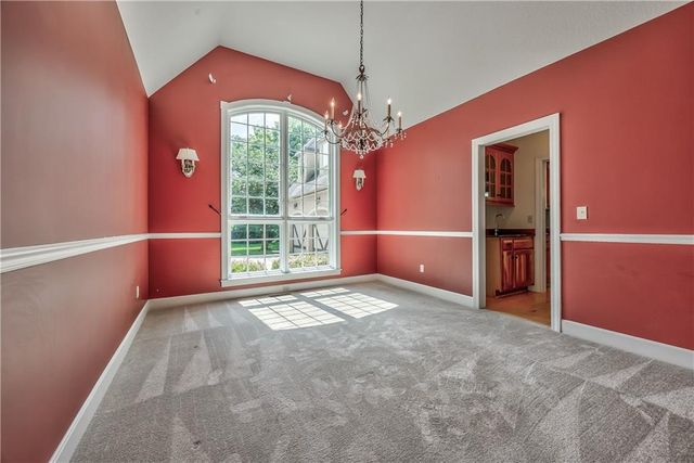 17620 Millwood Road, Leavenworth, KS 66048