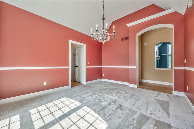 17620 Millwood Road, Leavenworth, KS 66048