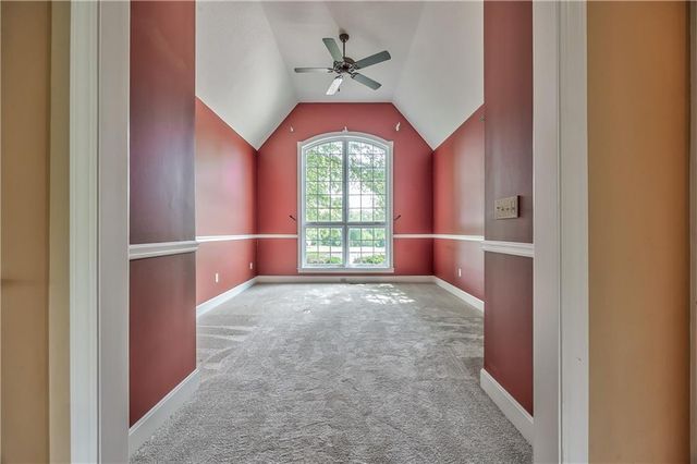 17620 Millwood Road, Leavenworth, KS 66048