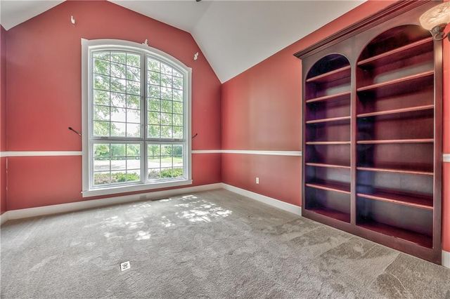 17620 Millwood Road, Leavenworth, KS 66048