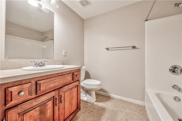 17620 Millwood Road, Leavenworth, KS 66048