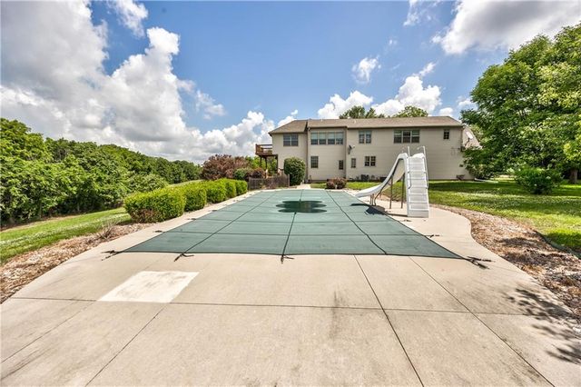 17620 Millwood Road, Leavenworth, KS 66048