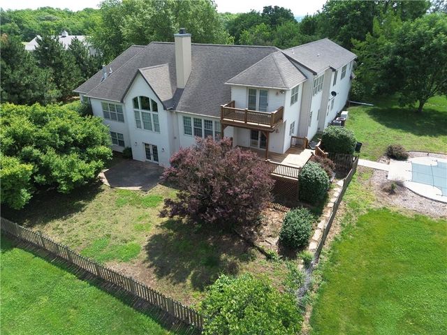 17620 Millwood Road, Leavenworth, KS 66048