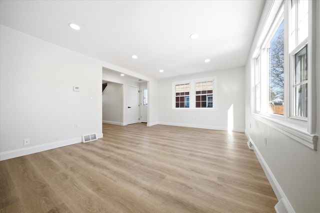 30 Gingras Drive, Nashua, NH 03060