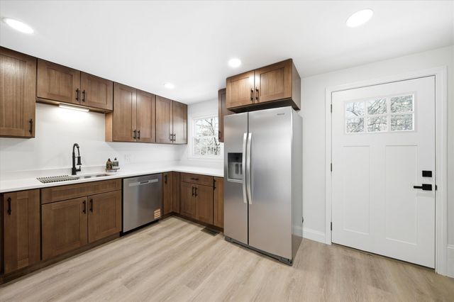 30 Gingras Drive, Nashua, NH 03060