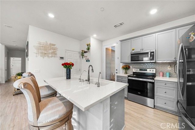 16057 Tanzinite, Chino, CA 91708