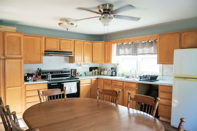 27008 W State Road 61, Langdon, KS 67583