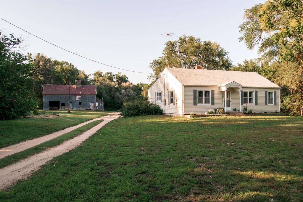 27008 W State Road 61, Langdon, KS 67583