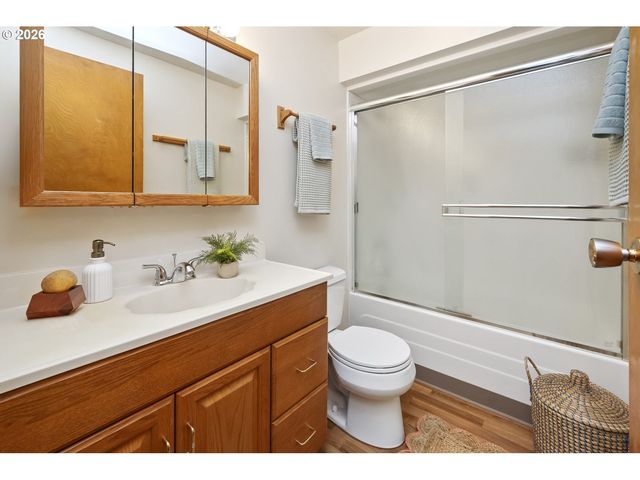 8217 Se 63RD Ave, Portland, OR 97206