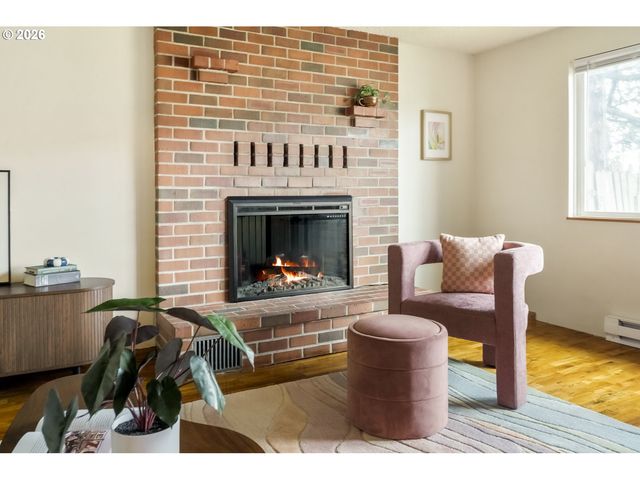 8217 Se 63RD Ave, Portland, OR 97206