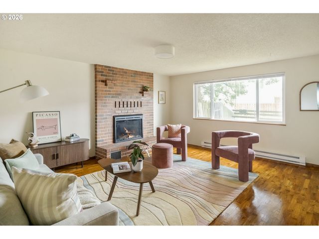 8217 Se 63RD Ave, Portland, OR 97206