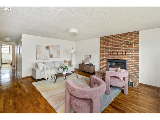 8217 Se 63RD Ave, Portland, OR 97206