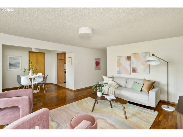 8217 Se 63RD Ave, Portland, OR 97206