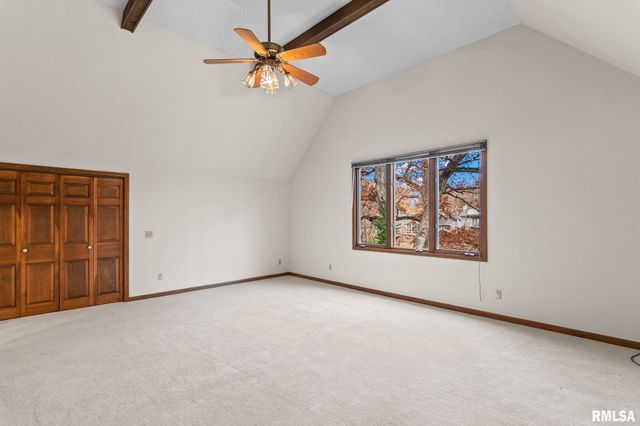 5 Woods End Lane, Springfield, IL 62711
