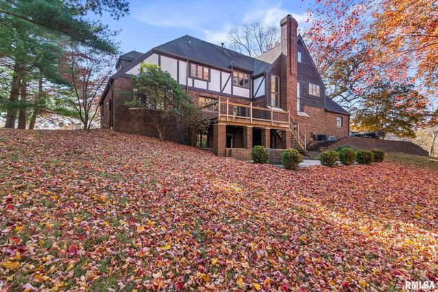 5 Woods End Lane, Springfield, IL 62711