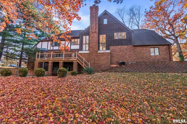 5 Woods End Lane, Springfield, IL 62711