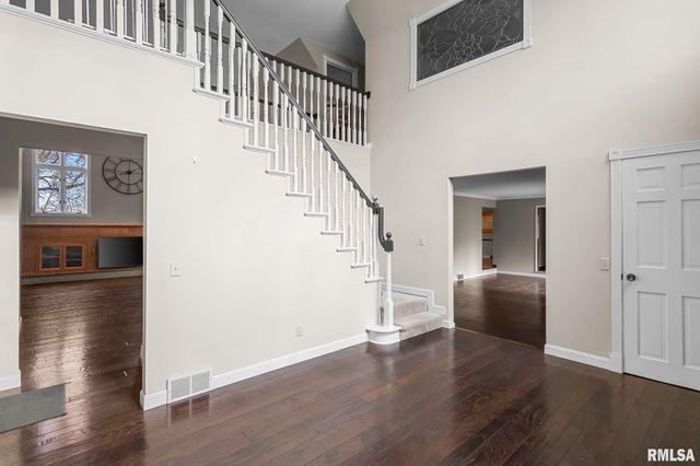 5 Woods End Lane, Springfield, IL 62711