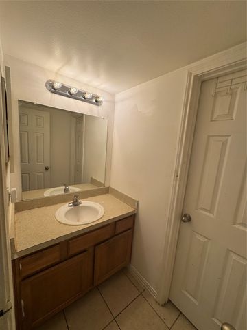 9817 Walnut Street 107, Dallas, TX 75243