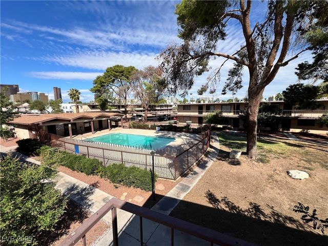 3720 Royal Crest Street 16 & 17, Las Vegas, NV 89119