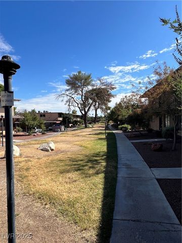 3720 Royal Crest Street 16 & 17, Las Vegas, NV 89119