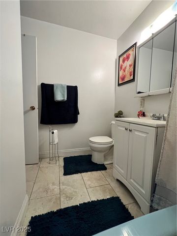 3720 Royal Crest Street 16 & 17, Las Vegas, NV 89119