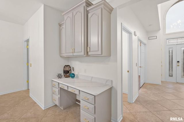 1600 E 5TH Street, Coal Valley, IL 61240