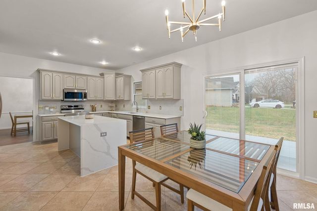 1600 E 5TH Street, Coal Valley, IL 61240