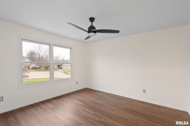 1600 E 5TH Street, Coal Valley, IL 61240