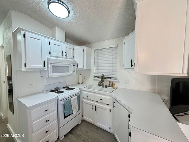 111 S GREENFIELD Road 636, Mesa, AZ 85206