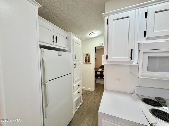 111 S GREENFIELD Road 636, Mesa, AZ 85206