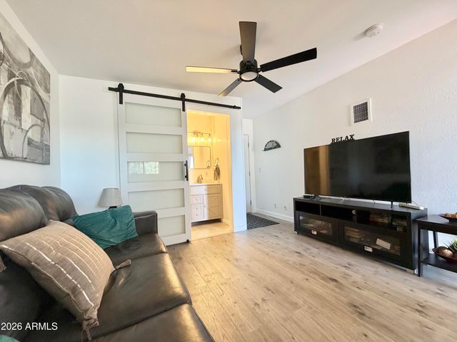 111 S GREENFIELD Road 636, Mesa, AZ 85206