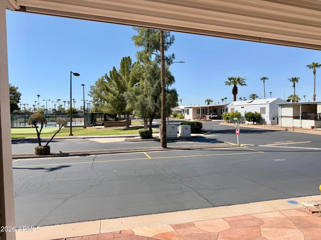 111 S GREENFIELD Road 636, Mesa, AZ 85206