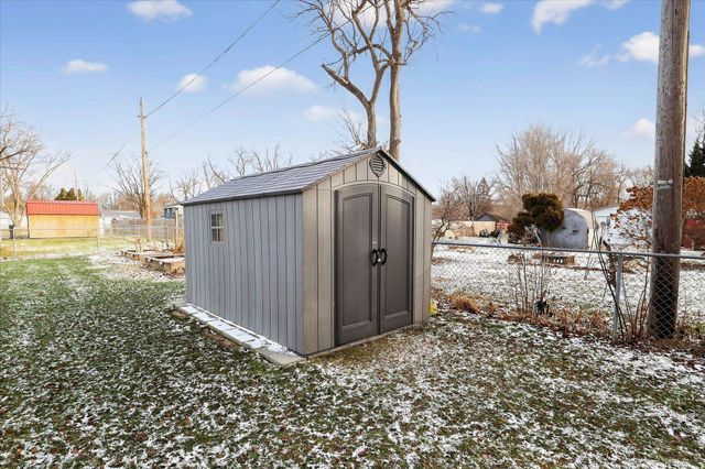 420 S Apple Road, Osceola, IN 46561