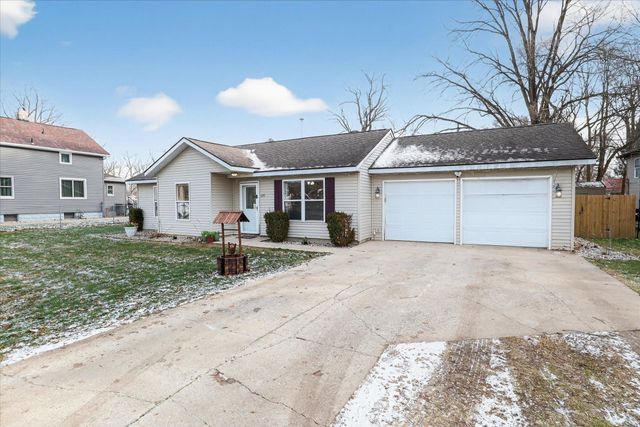 420 S Apple Road, Osceola, IN 46561