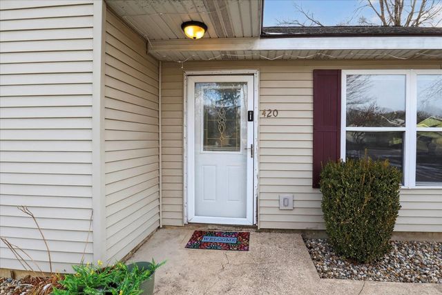 420 S Apple Road, Osceola, IN 46561