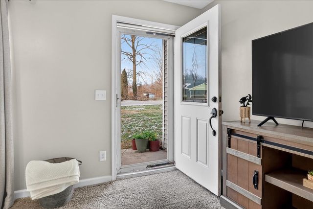 420 S Apple Road, Osceola, IN 46561