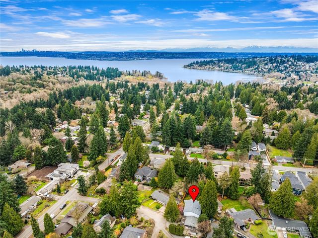 11223 109th Avenue NE, Kirkland, WA 98033