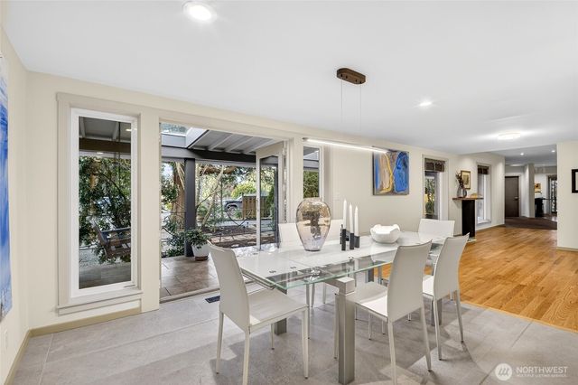 11223 109th Avenue NE, Kirkland, WA 98033