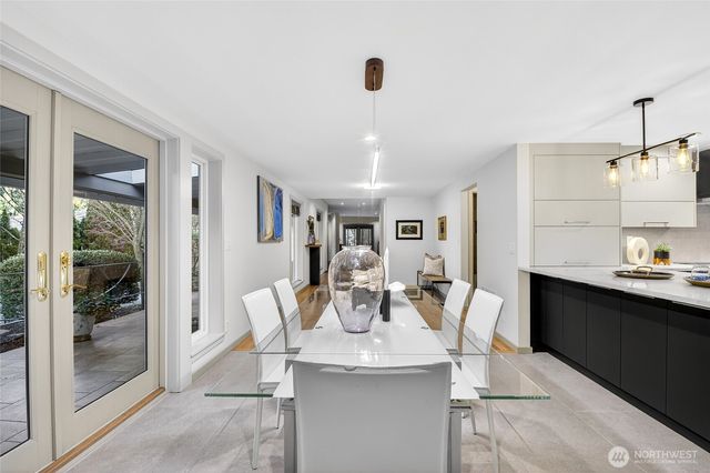 11223 109th Avenue NE, Kirkland, WA 98033